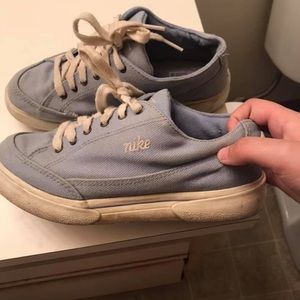 Women’s Nike (vintage style) Shoes
